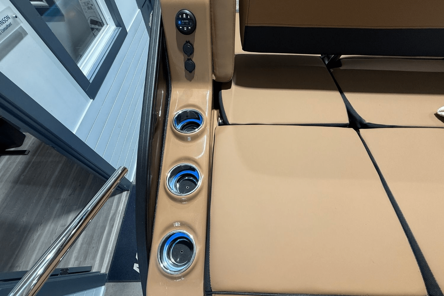 Slide: The Image of Harris Grand Mariner 250 2025 - 13