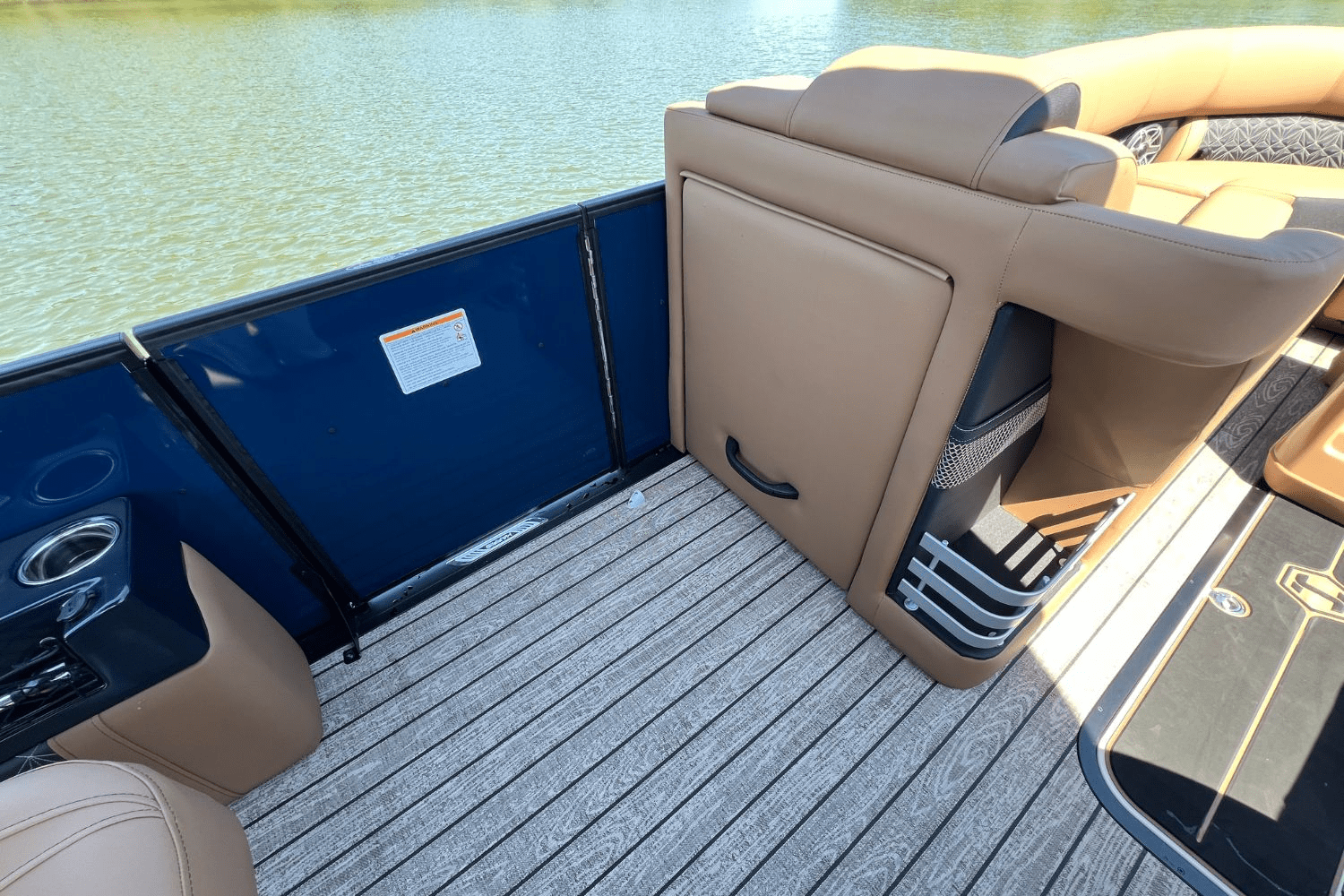 Slide: The Image of Harris Grand Mariner 250 2025 - 14