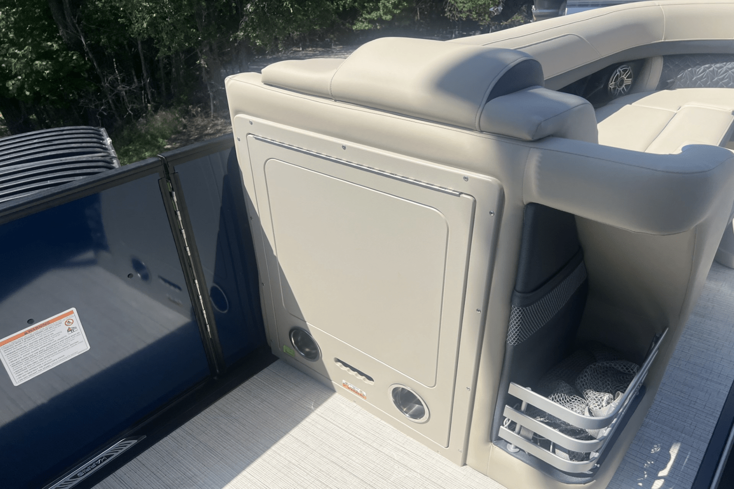 Slide: The Image of Harris Grand Mariner 250 2025 - 15