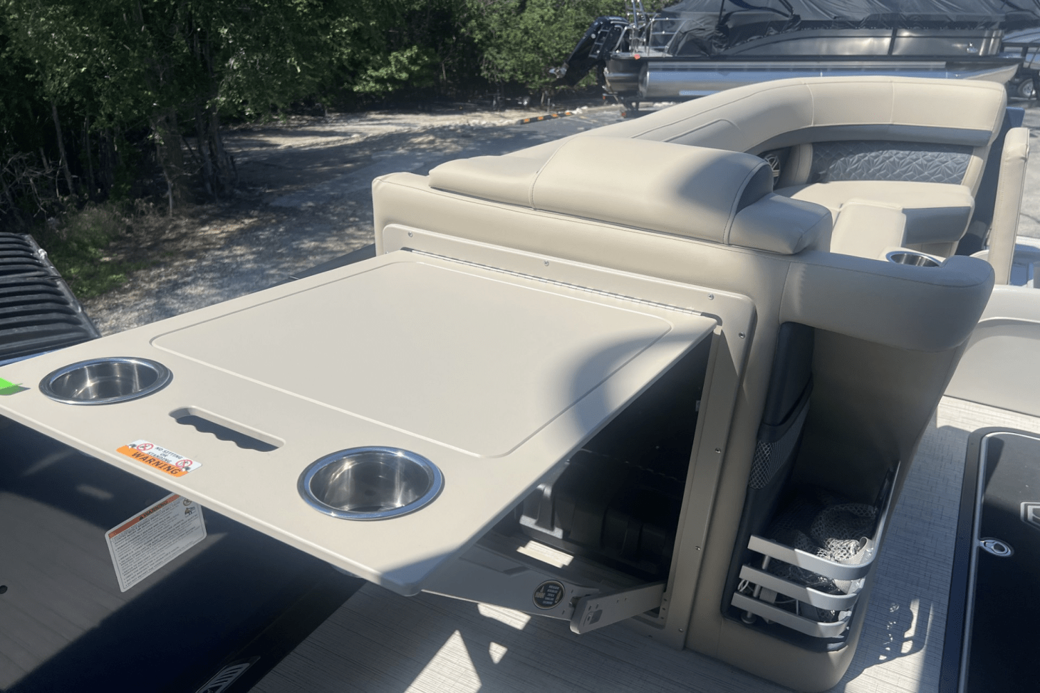 Slide: The Image of Harris Grand Mariner 250 2025 - 16