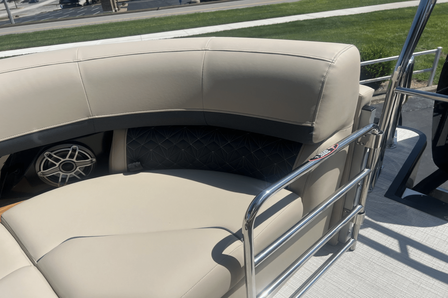 Slide: The Image of Harris Grand Mariner 250 2025 - 24