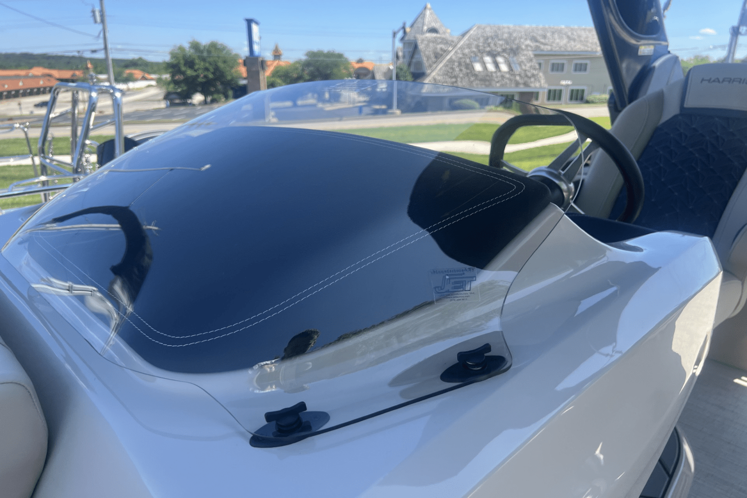 Slide: The Image of Harris Grand Mariner 250 2025 - 29