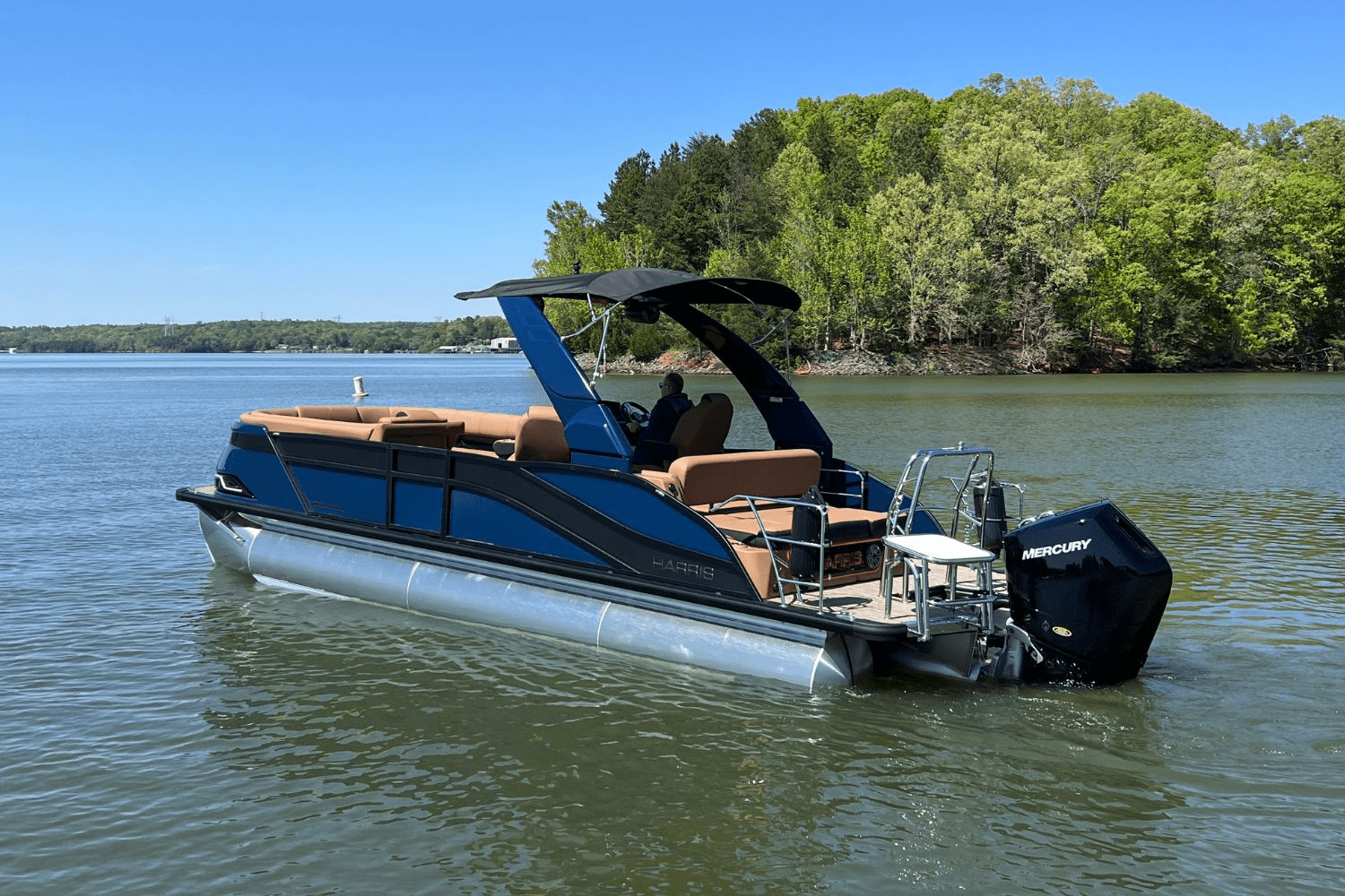 Slide: The Image of Harris Grand Mariner 250 2025 - 3