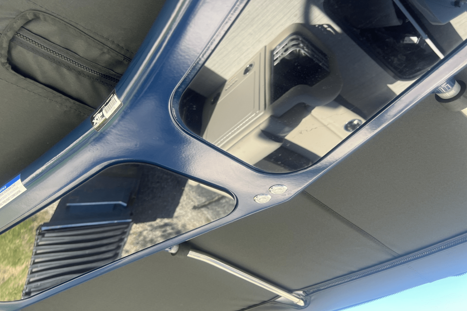 Slide: The Image of Harris Grand Mariner 250 2025 - 30