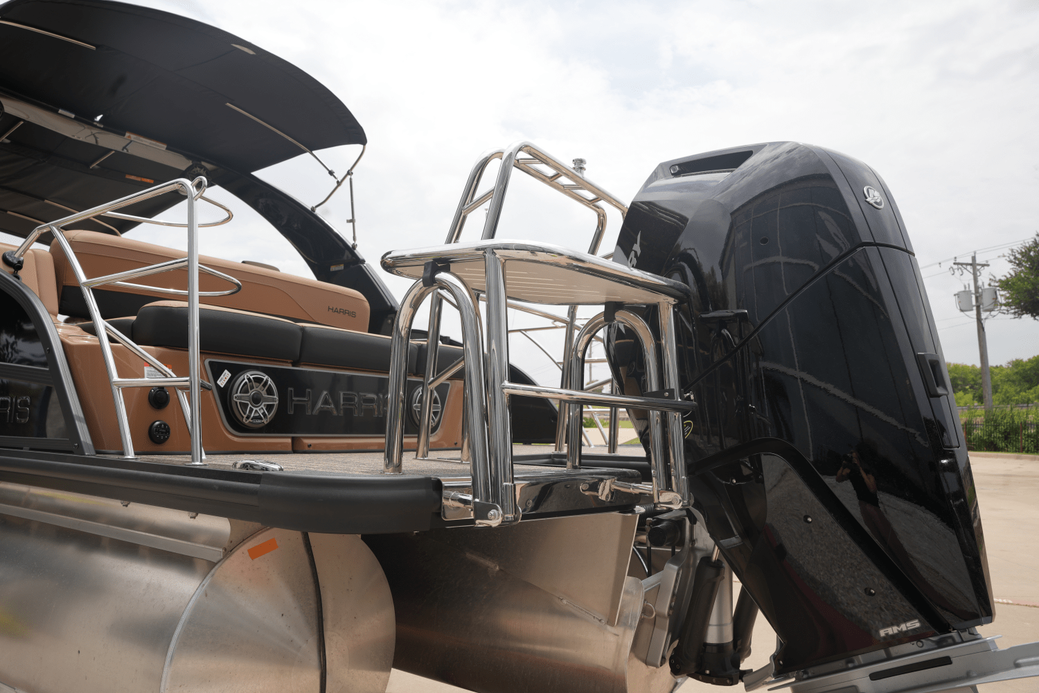 Slide: The Image of Harris Grand Mariner 250 2025 - 4