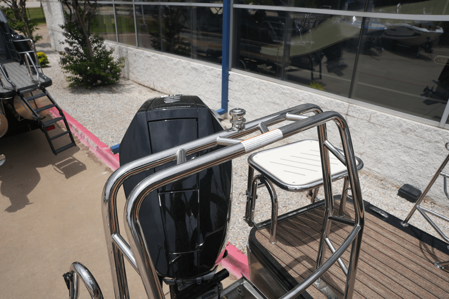 Slide: The Image of Harris Grand Mariner 250 2025 - 7