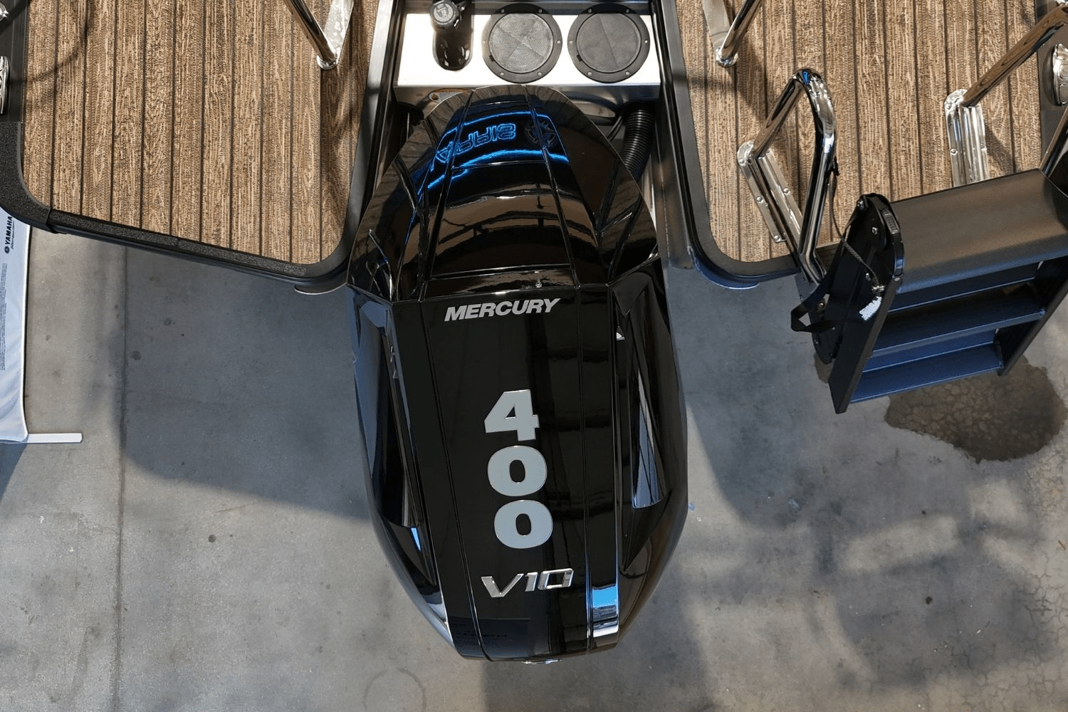 Slide: The Image of Harris Grand Mariner 250 2025 - 9