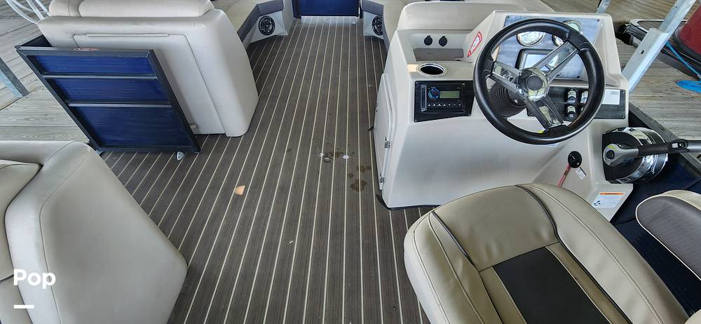 Slide: The Image of Harris HCX23 Cruiser 230 2022 - 15188097