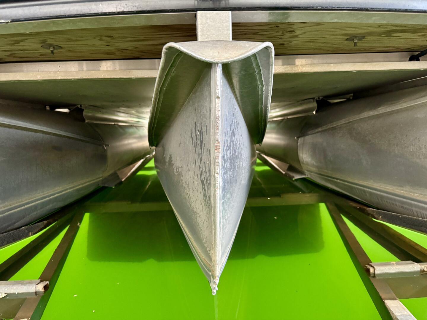 Slide: The Image of Harris Solstice 220 CWDH Tritoon 2019 - 4916633