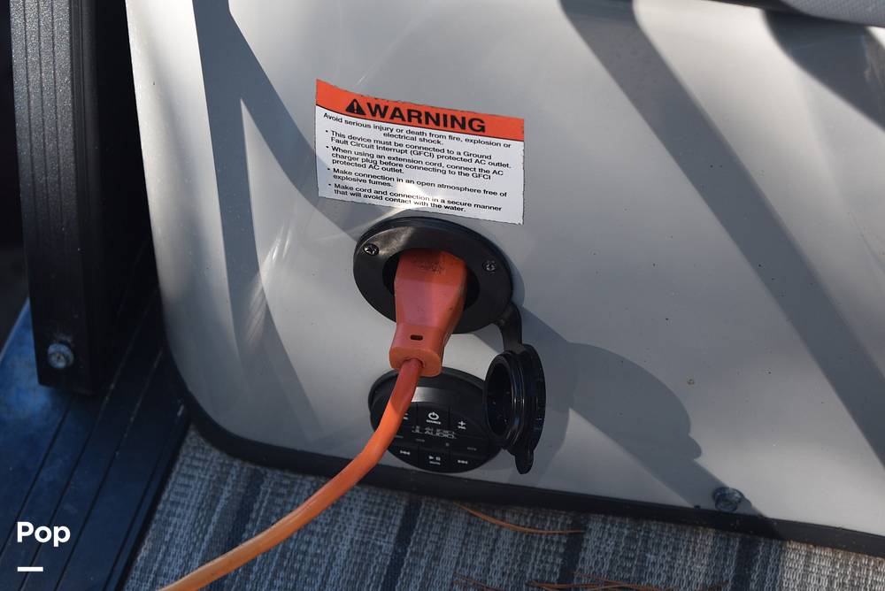 Slide: The Image of Battery Charger - 13302936