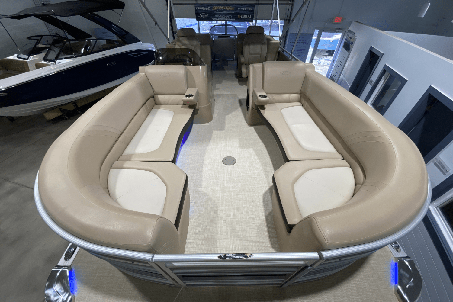 Slide: The Image of Harris SOLSTICE 240 2014 - 17