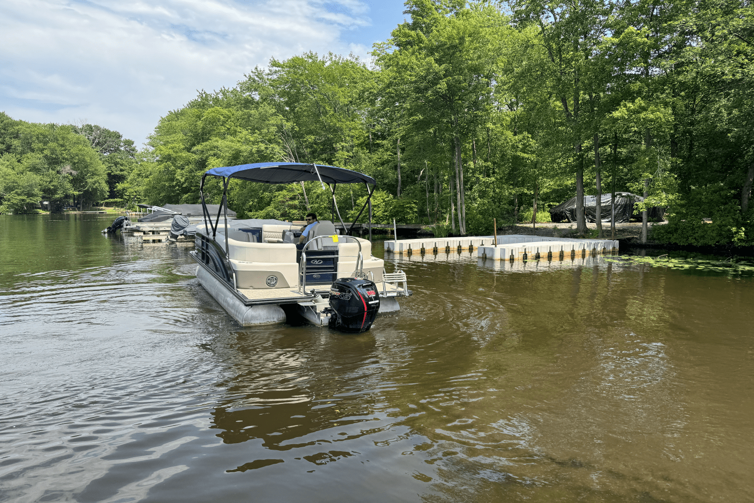 Slide: The Image of Harris Sunliner 210 2022 - 15