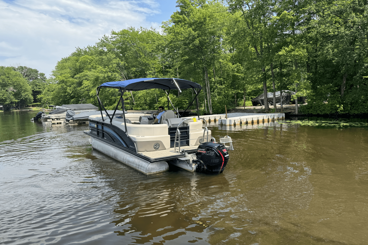 Slide: The Image of Harris Sunliner 210 2022 - 16