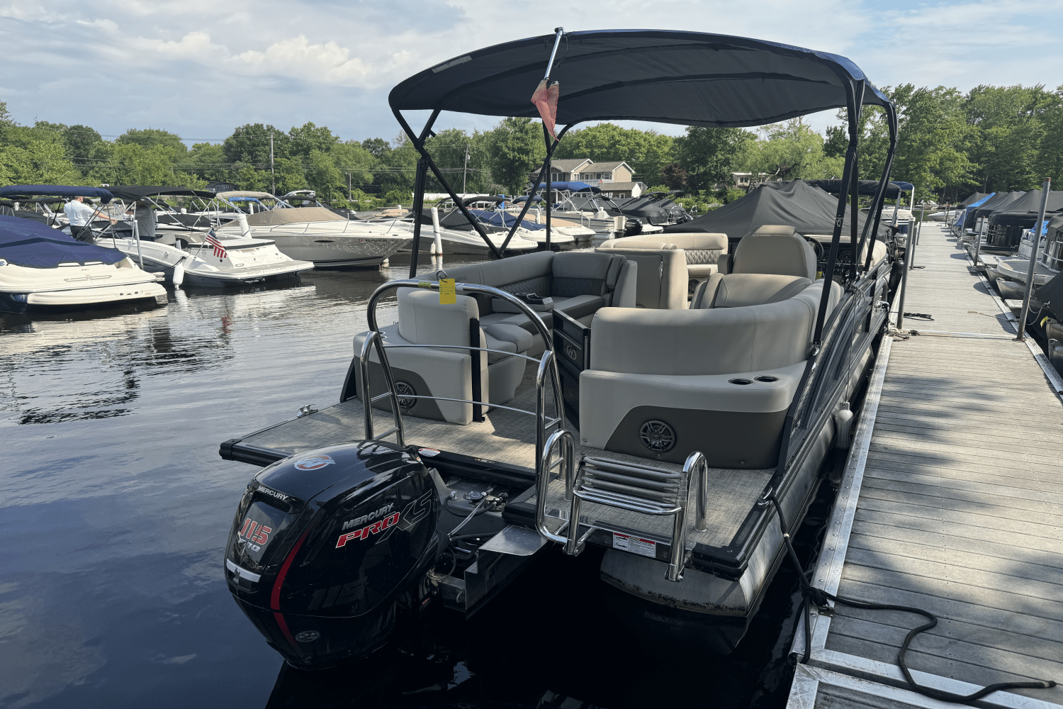 Slide: The Image of Harris Sunliner 210 2022 - 22