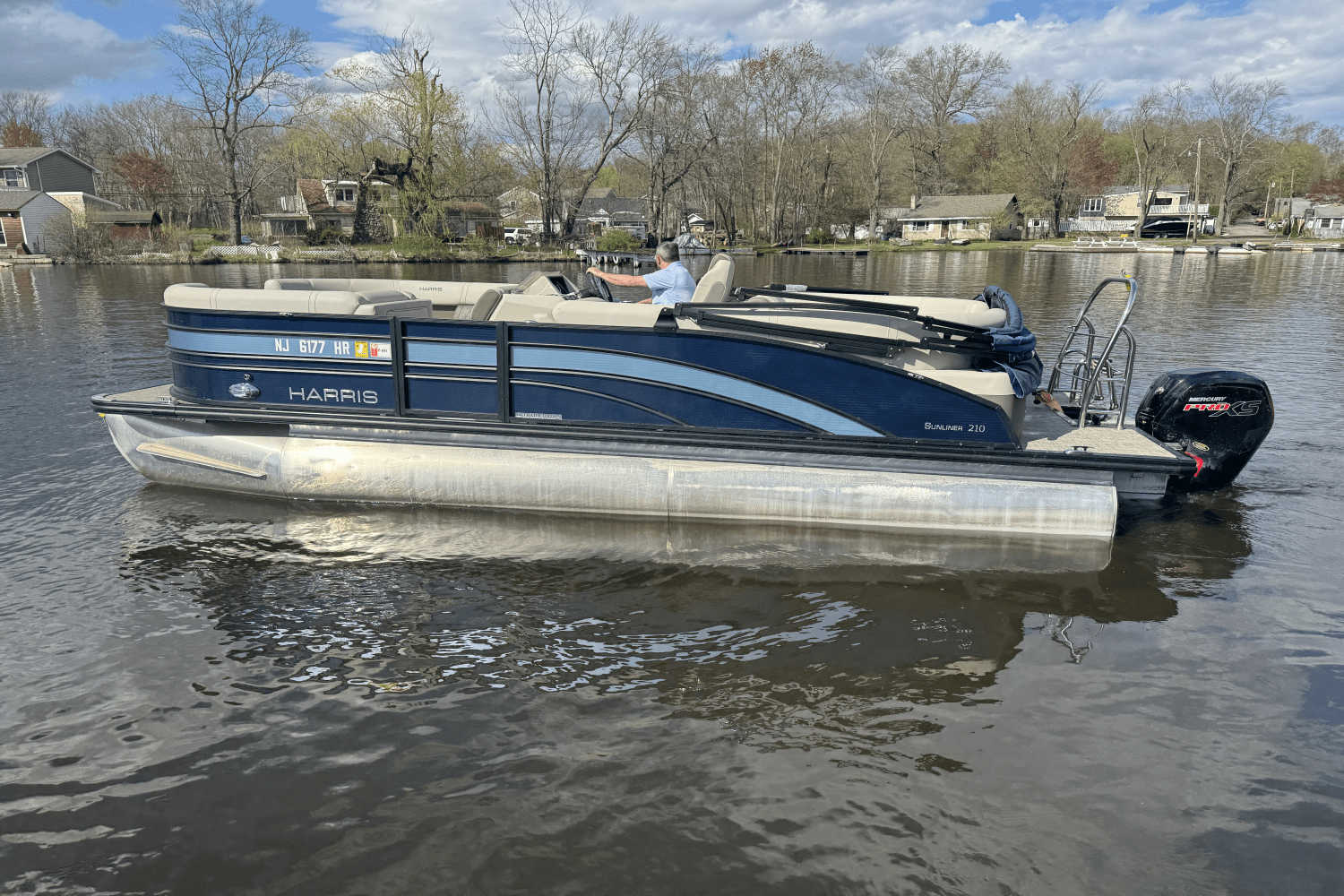 Slide: The Image of Harris Sunliner 210 2022 - 4