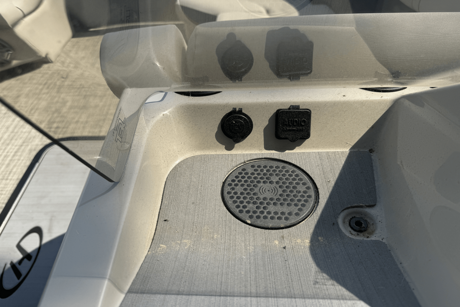 Slide: The Image of Harris Sunliner 210 2022 - 44