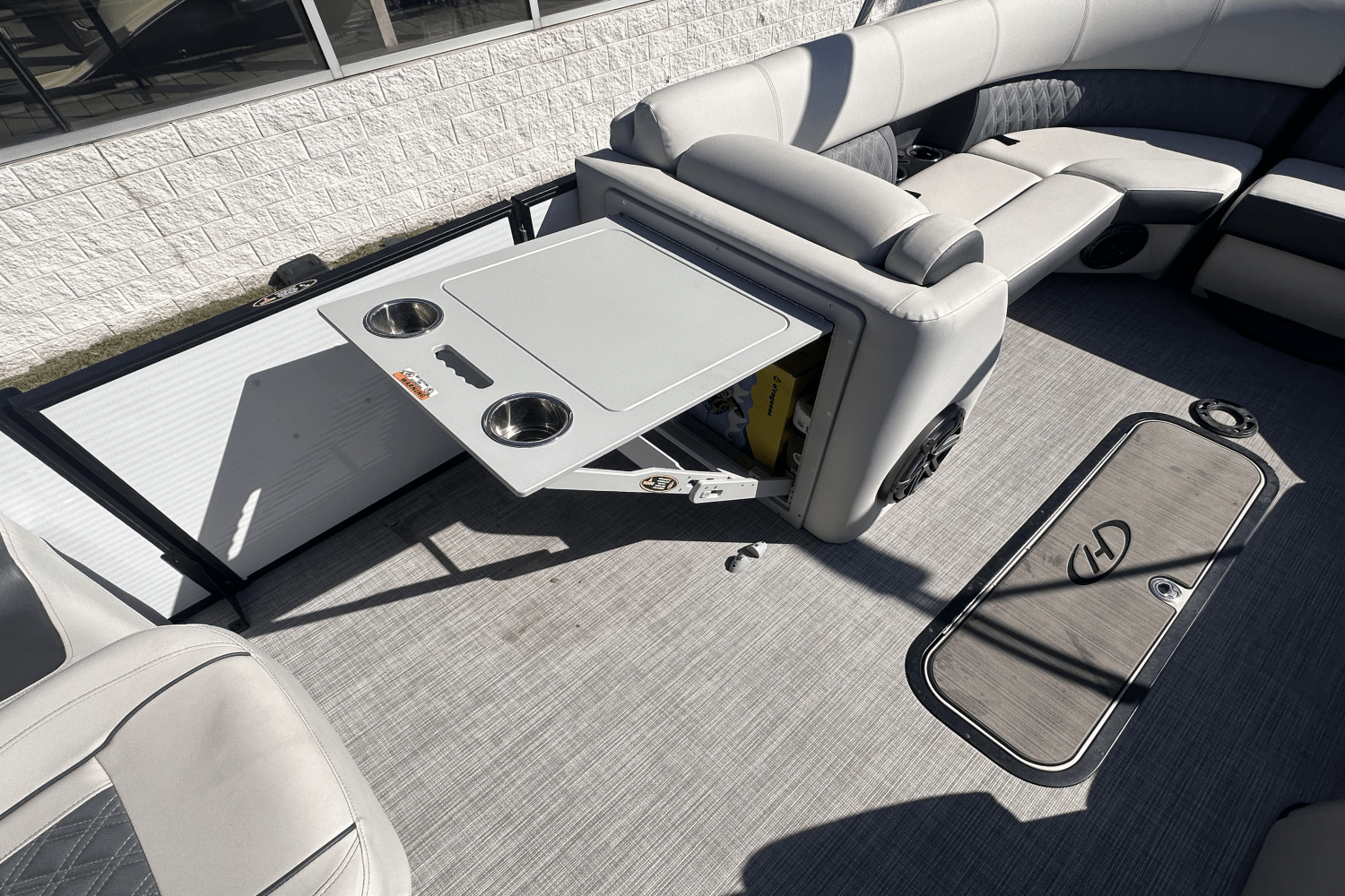 Slide: The Image of Harris Sunliner 250 Sport 2022 - 15