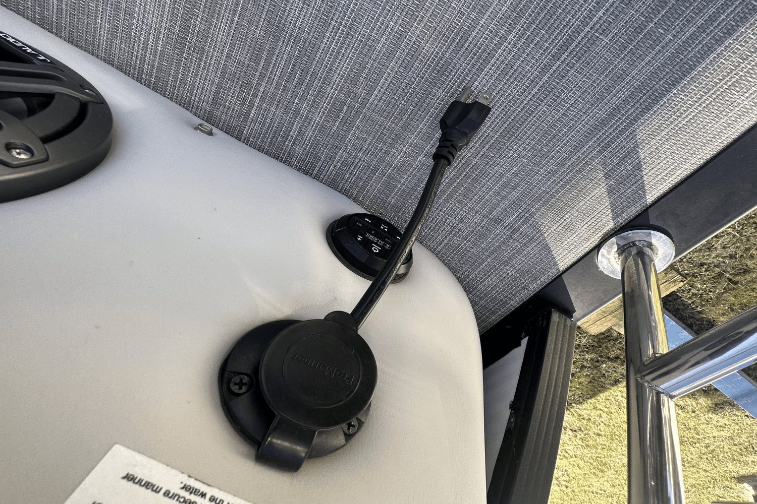 Slide: The Image of Harris Sunliner 250 Sport 2022 - 22