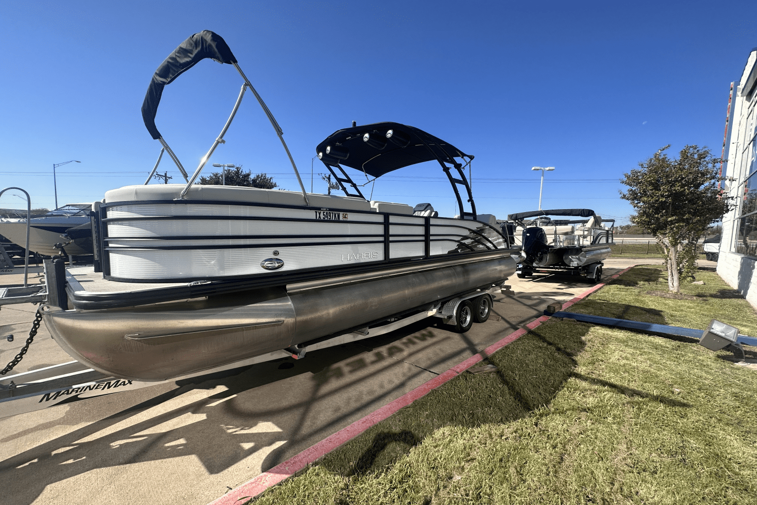 Slide: The Image of Harris Sunliner 250 Sport 2022 - 6