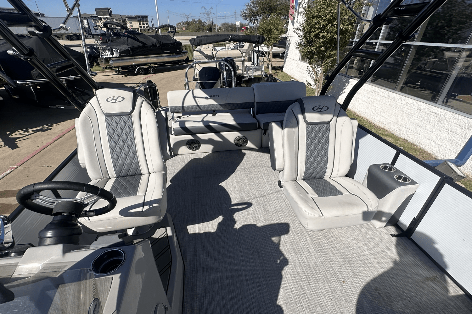 Slide: The Image of Harris Sunliner 250 Sport 2022 - 8
