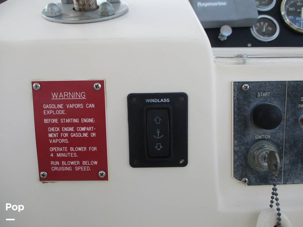 Slide: The Image of Hatteras 32 Flybridge Fisherman 1987 - 13497561