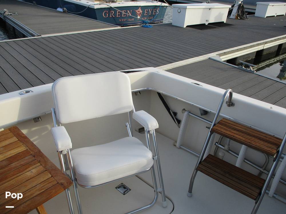 Slide: The Image of Hatteras 32 Flybridge Fisherman 1987 - 13497573