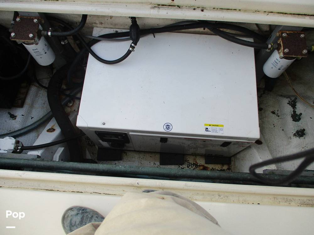 Slide: The Image of Hatteras 32 Flybridge Fisherman 1987 - 13497575