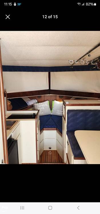 Slide: The Image of Hatteras 32 Flybridge Fisherman 1987 - 13957970