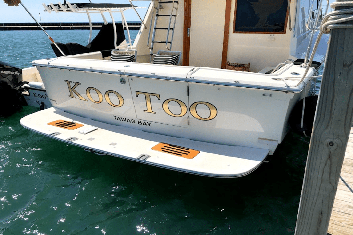 Slide: The Image of Hatteras 36 SPORT FISHERMAN 1986 - 3