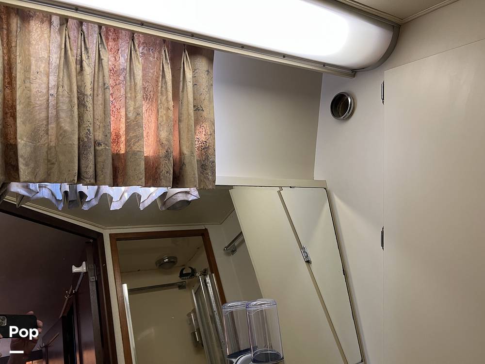 Slide: The Image of Hatteras 40 Double Cabin 1989 - 15123928
