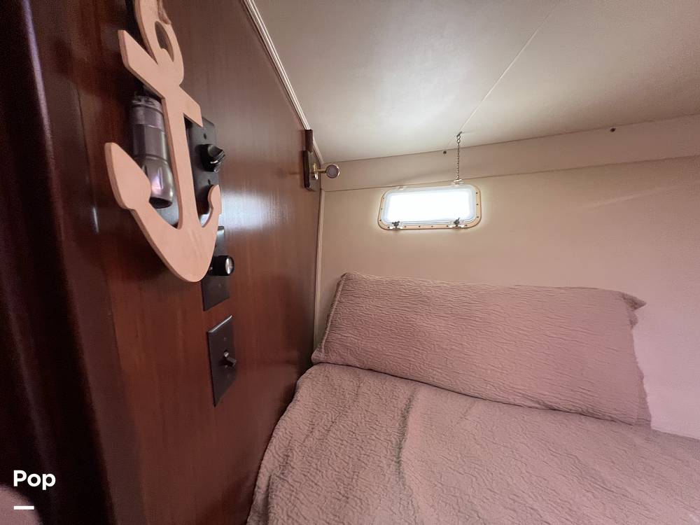 Slide: The Image of Hatteras 40 Double Cabin 1989 - 15123956