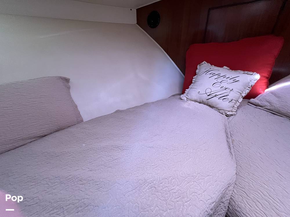 Slide: The Image of Hatteras 40 Double Cabin 1989 - 15123958