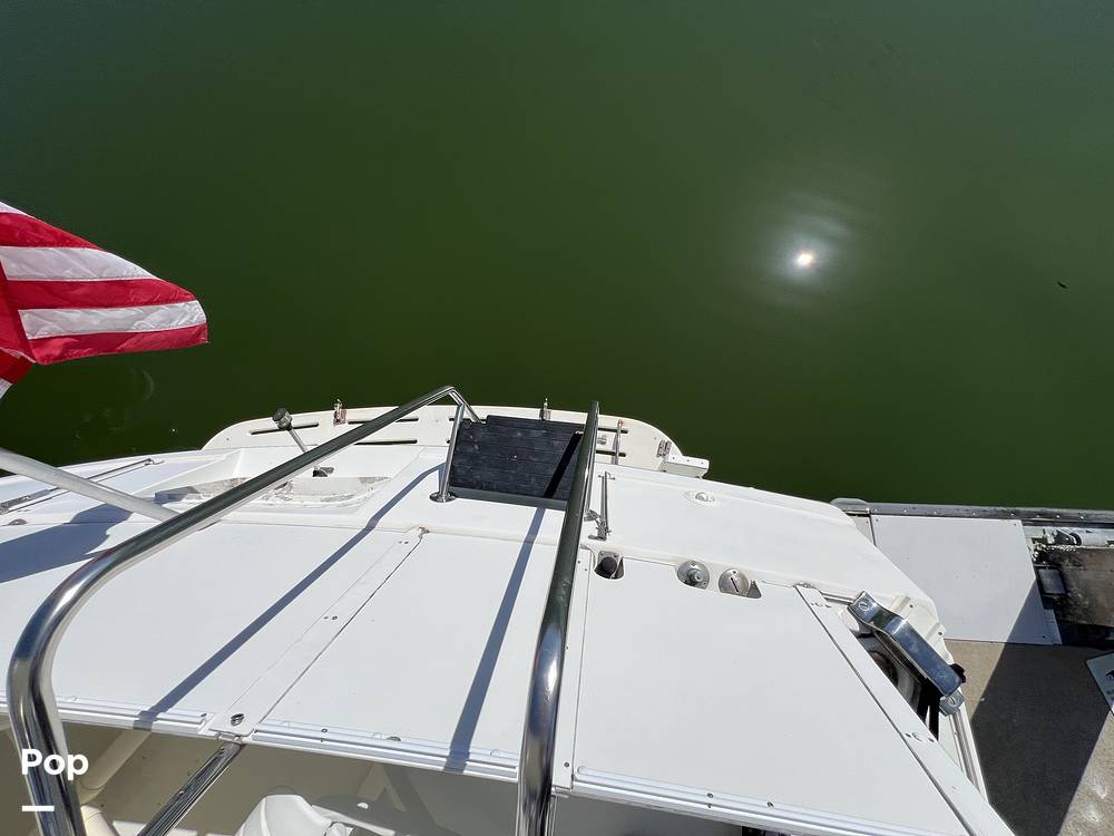 Slide: The Image of Hatteras 40 Double Cabin 1989 - 15124010