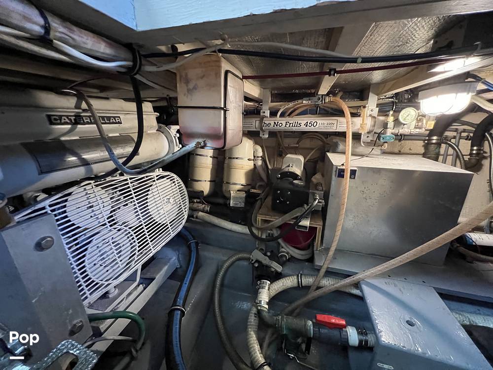 Slide: The Image of Hatteras 40 Double Cabin 1989 - 15124021