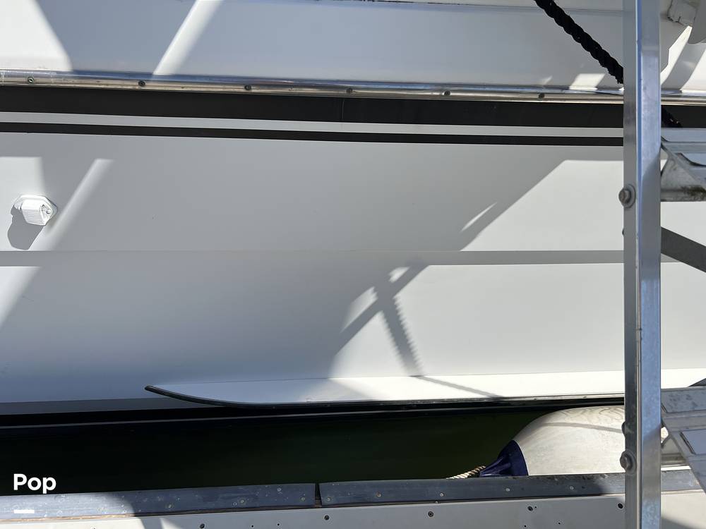 Slide: The Image of Hatteras 40 Double Cabin 1989 - 15123798