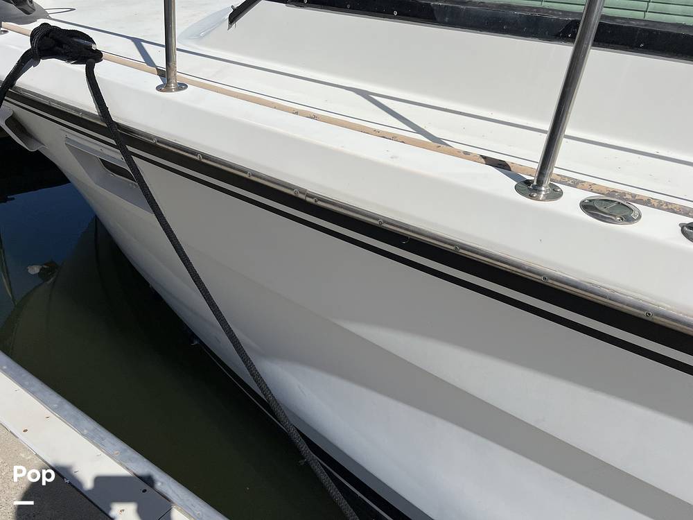 Slide: The Image of Hatteras 40 Double Cabin 1989 - 15123810