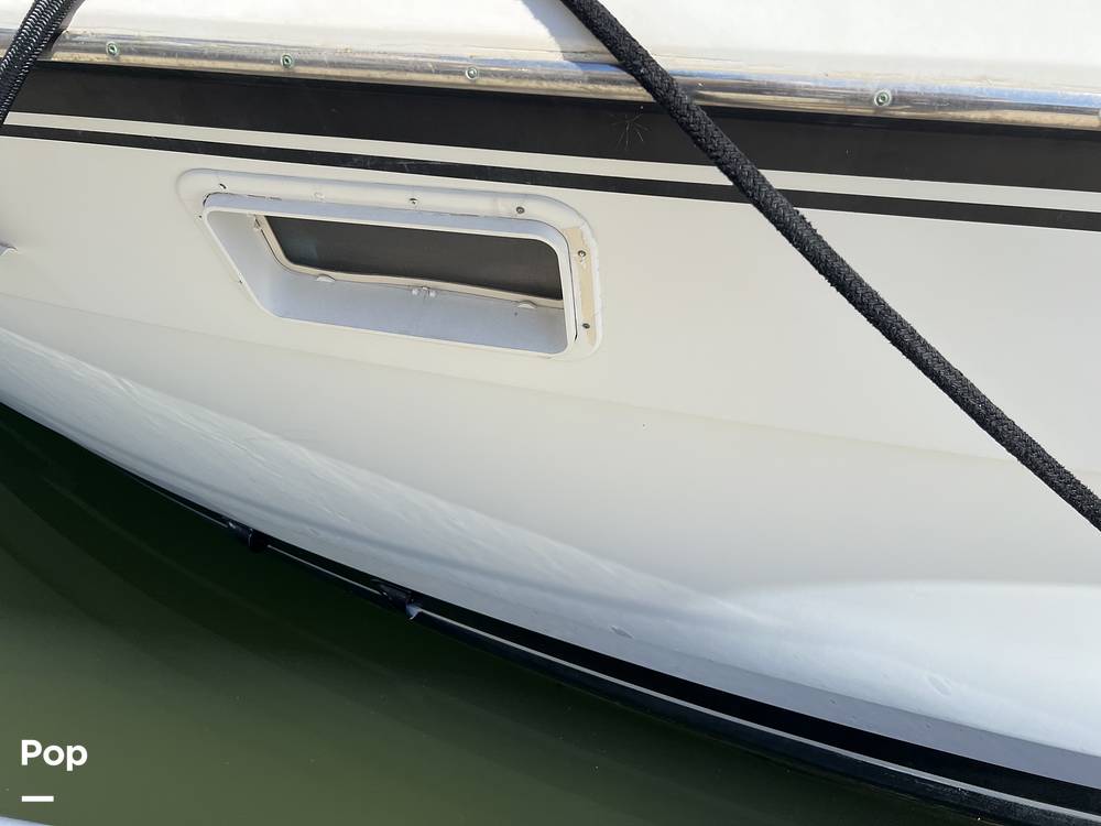 Slide: The Image of Hatteras 40 Double Cabin 1989 - 15123812