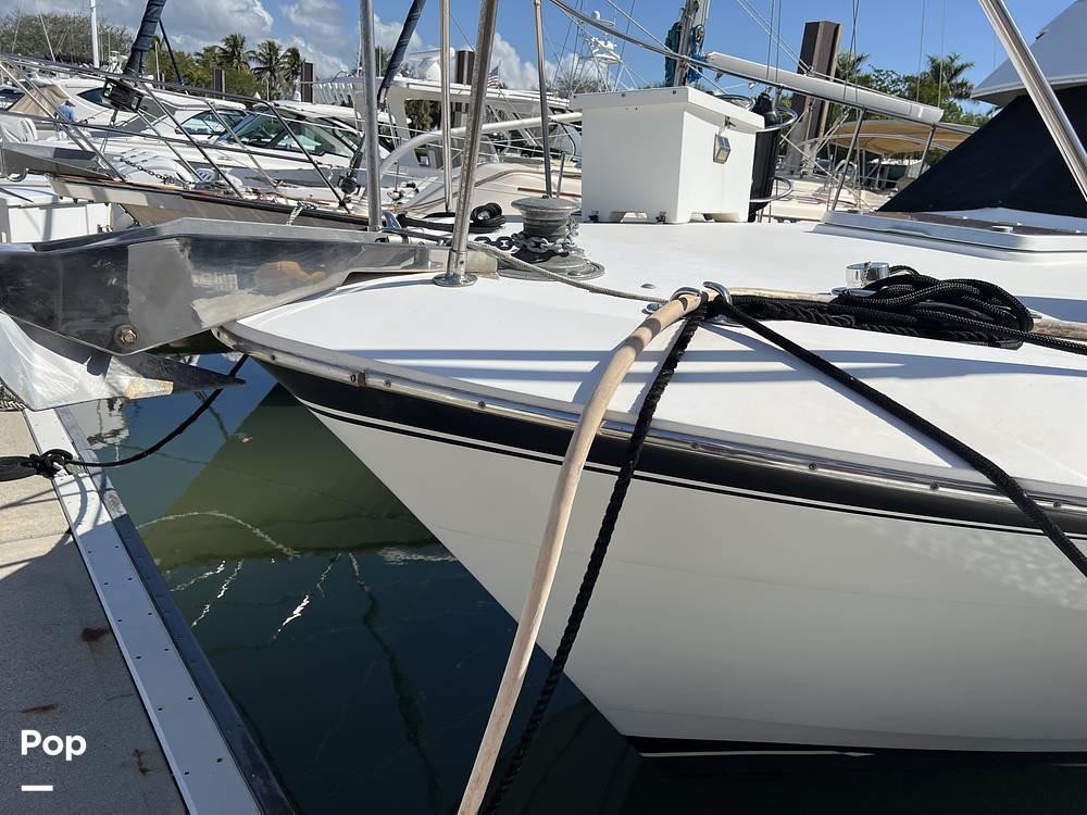 Slide: The Image of Hatteras 40 Double Cabin 1989 - 15123819
