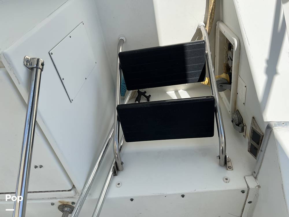 Slide: The Image of Hatteras 40 Double Cabin 1989 - 15123836