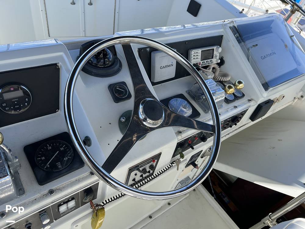 Slide: The Image of Hatteras 40 Double Cabin 1989 - 15123850