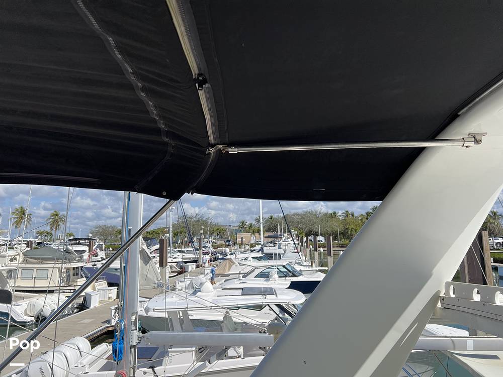 Slide: The Image of Hatteras 40 Double Cabin 1989 - 15123856