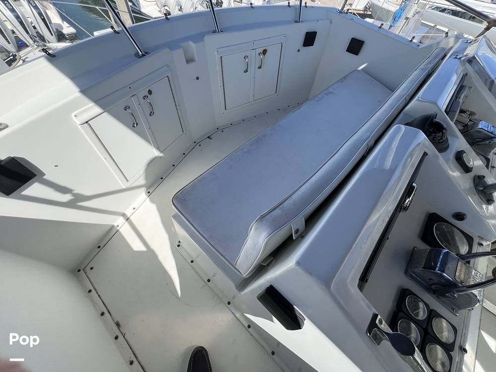 Slide: The Image of Hatteras 40 Double Cabin 1989 - 15123865