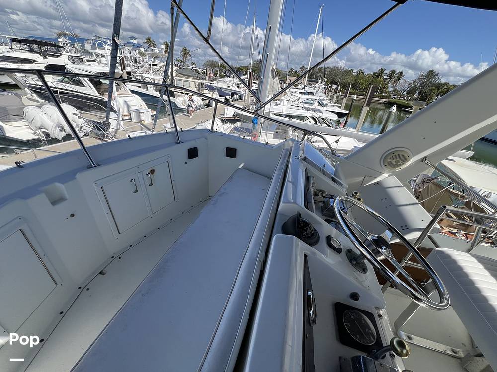 Slide: The Image of Hatteras 40 Double Cabin 1989 - 15123866