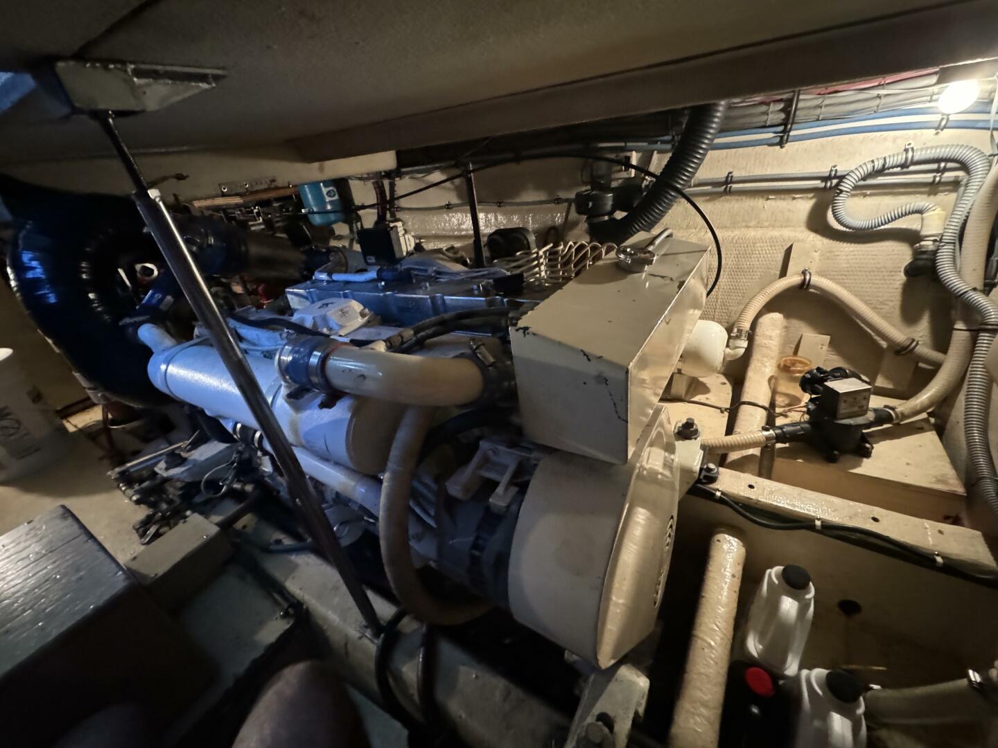 Slide: The Image of 1987 Hatteras 41 Sportfish HATTA DREAM - 4627159