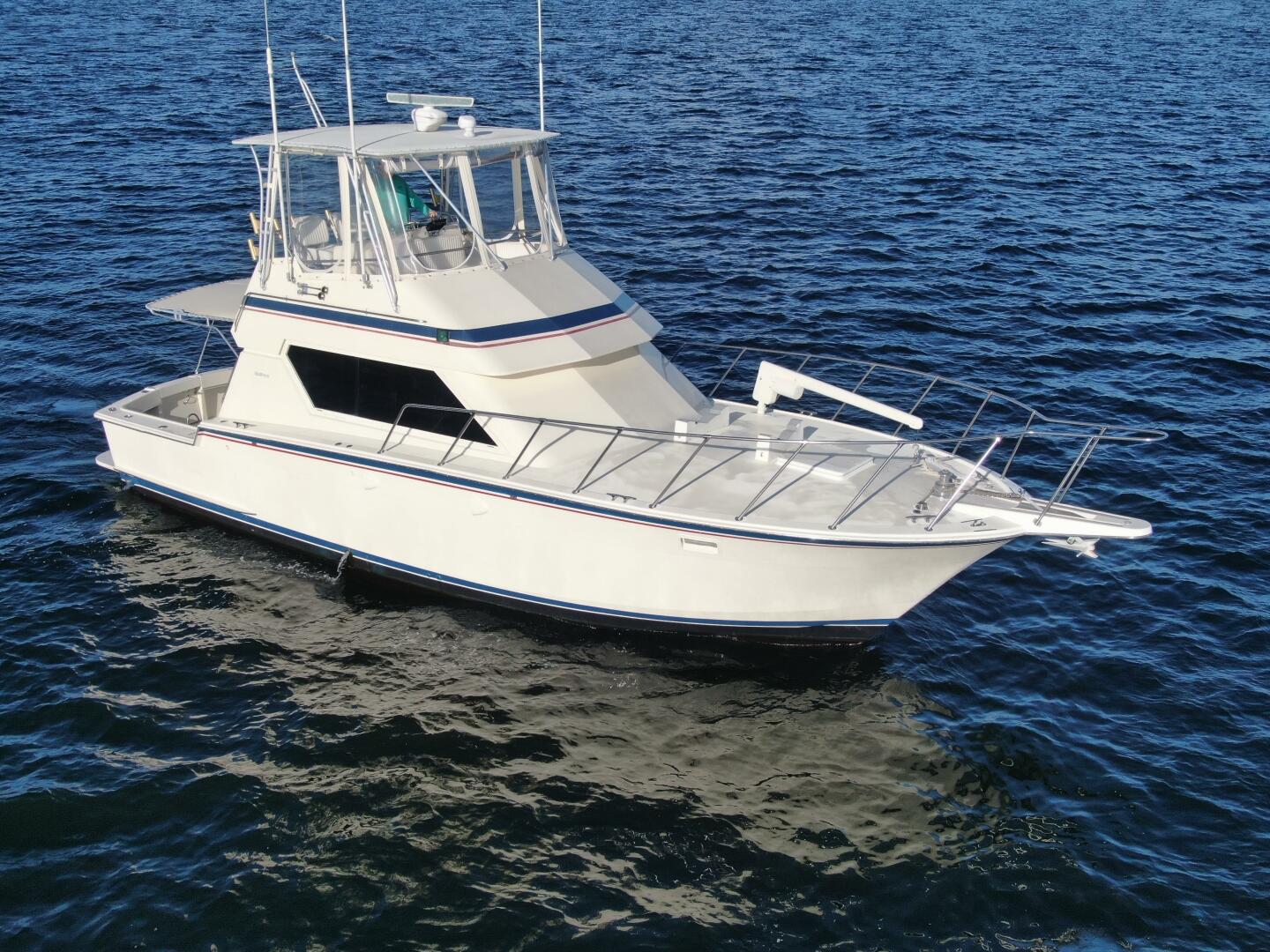 Slide: The Image of 1987 Hatteras 41 Sportfish HATTA DREAM - 4627183
