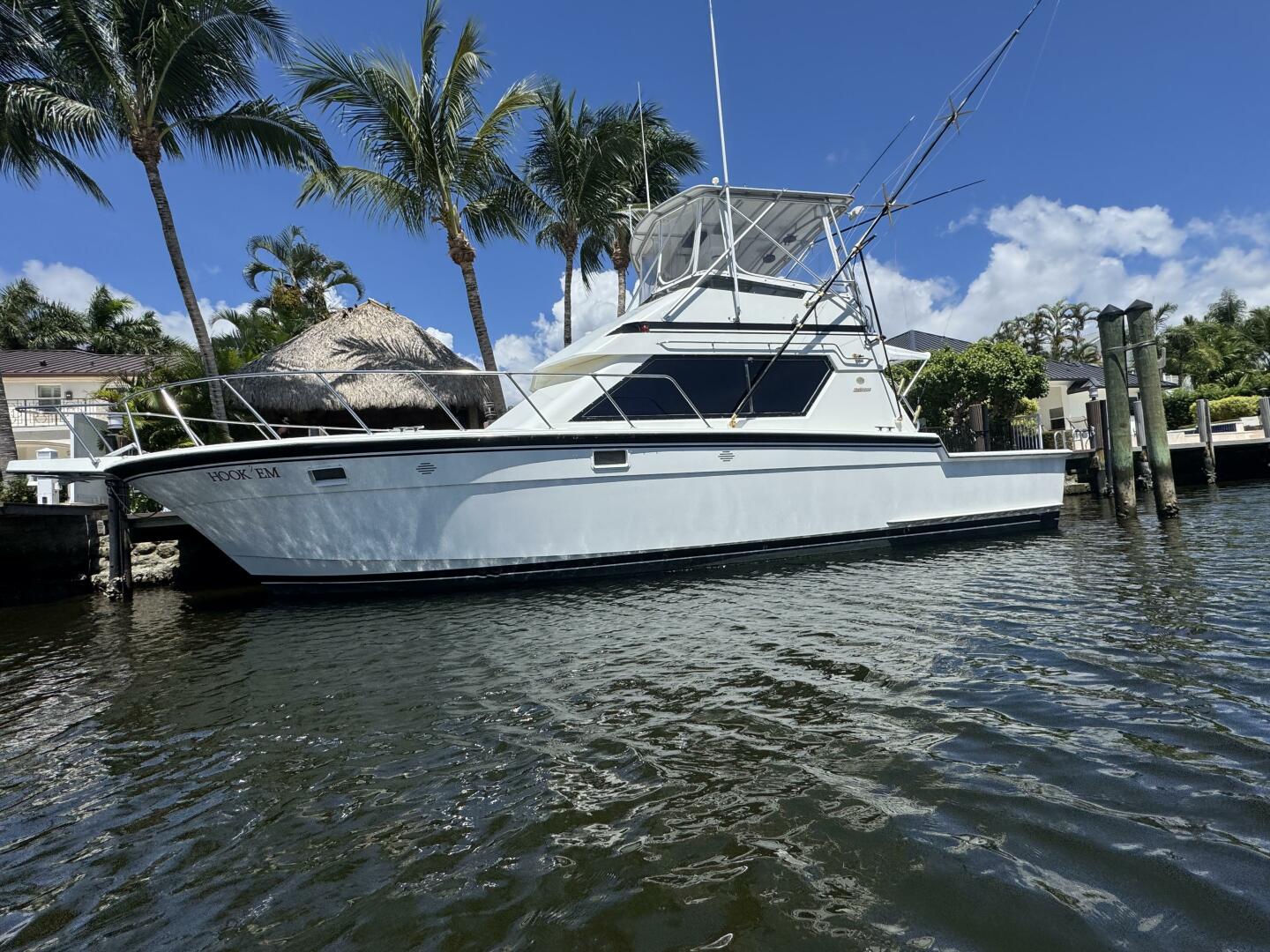 Slide: The Image of Hatteras 42 Convertible 1989 - 5500581