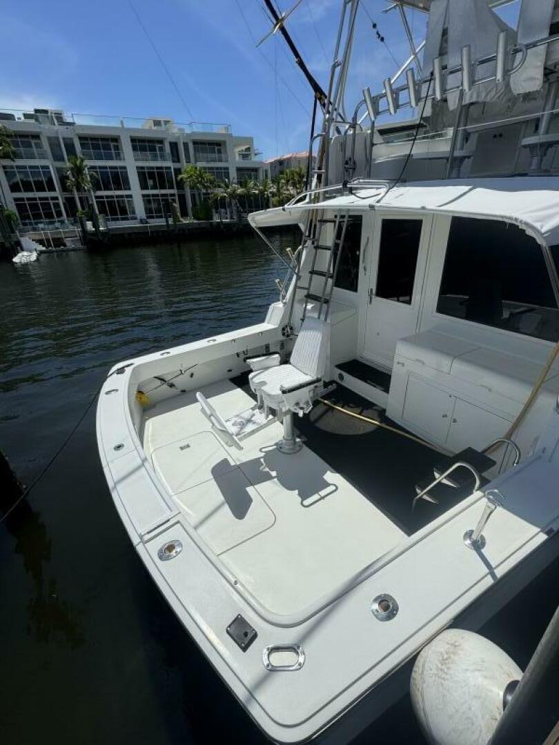 Slide: The Image of Hatteras 42 Convertible 1989 - 5500585