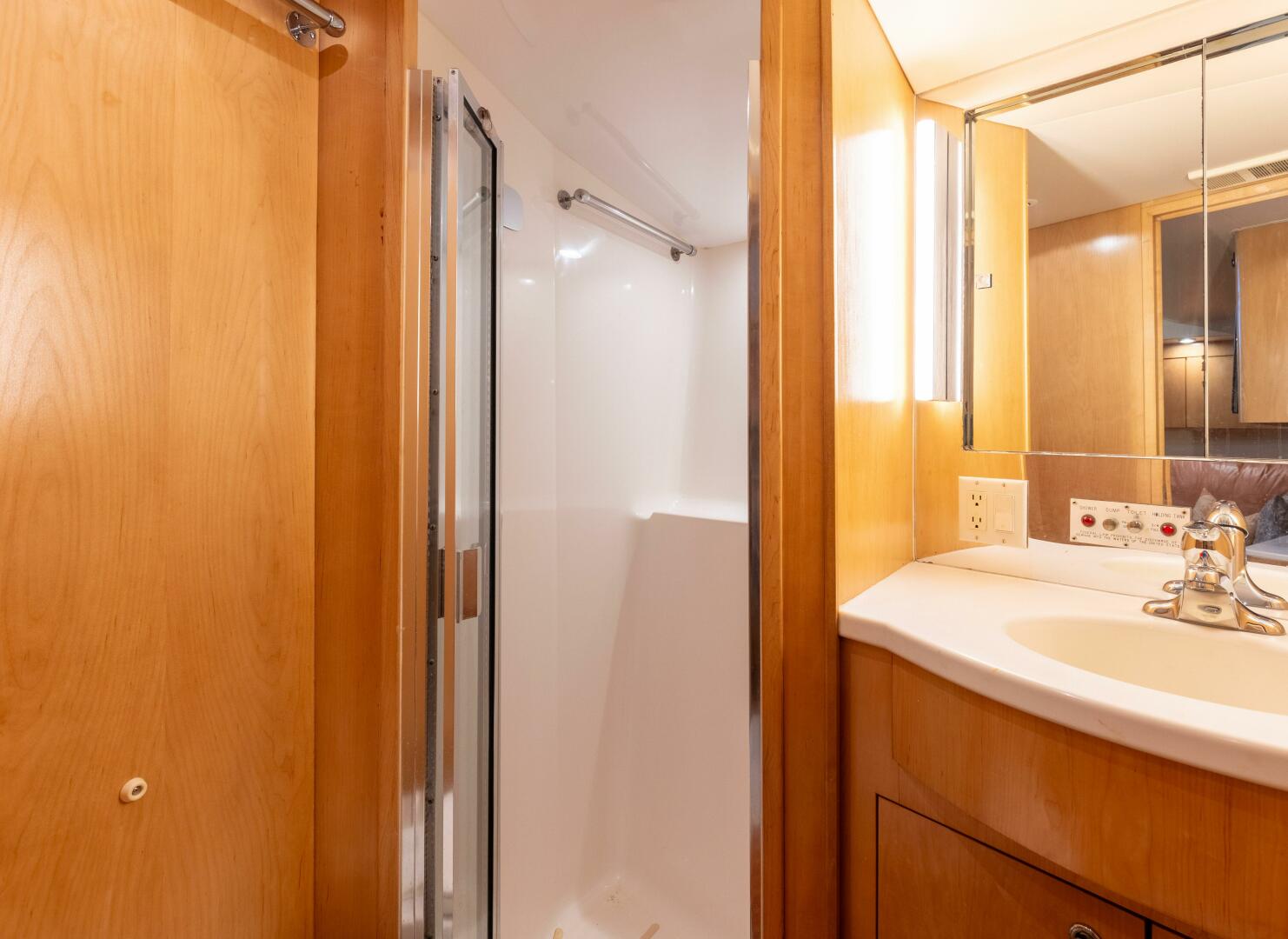Slide: The Image of 1997 43 Hatteras Sport Express Freebird Head (2) - 5045902