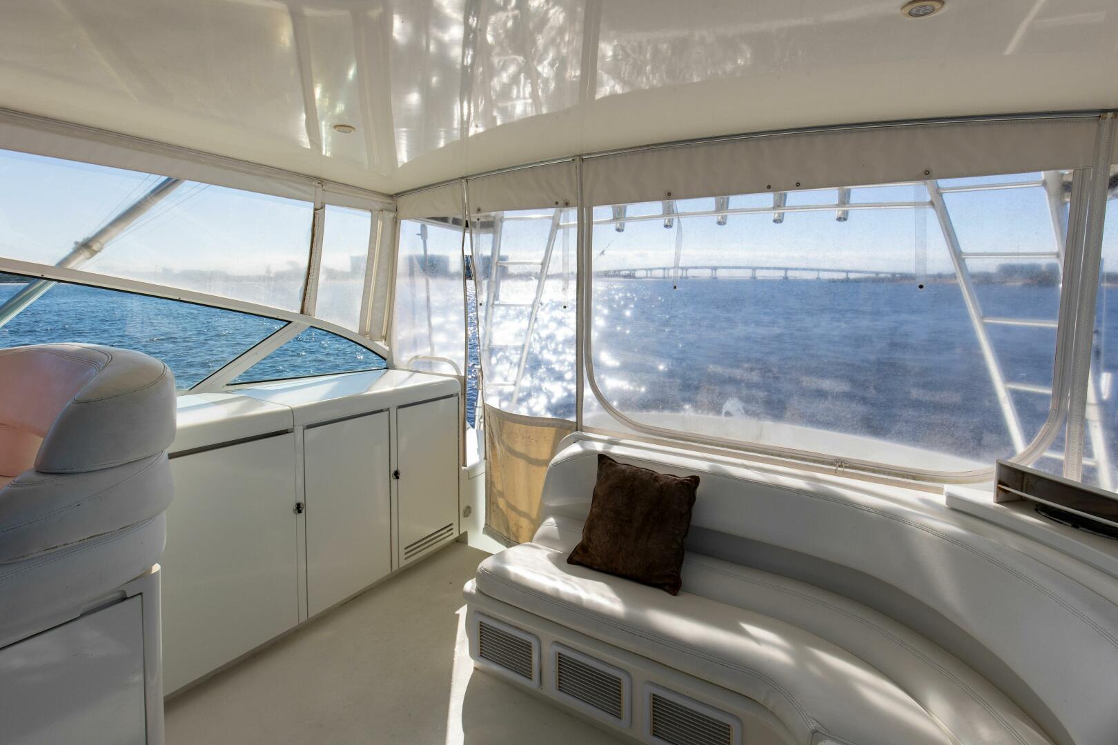 Slide: The Image of 1997 43 Hatteras Sport Express Freebird Helm (6) - 5045910