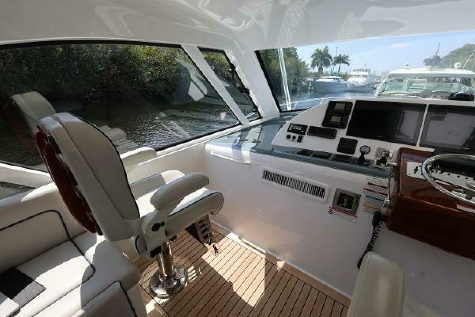 Slide: The Image of Hatteras 45 Express Sportfish 2018 - 5117069